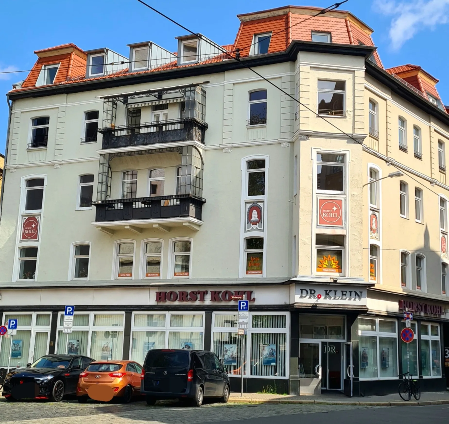 Eckhaus an der Neuwerkstraße mit der YogaLounge im Erdgeschoss